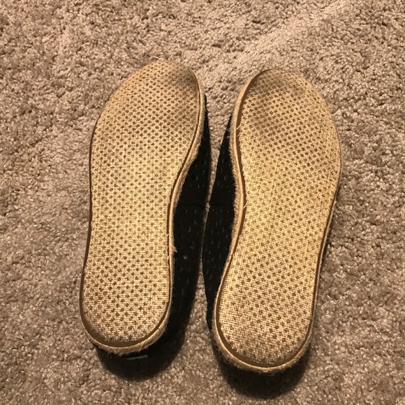 Toms - Picture 4 of 4